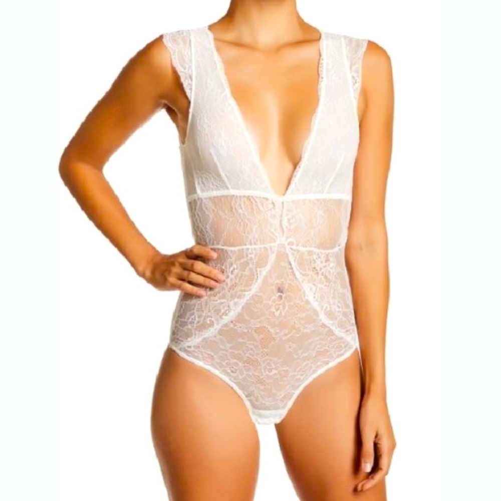 Sam Edelman Lace Antique Bodysuit Women Color Antique White Size M